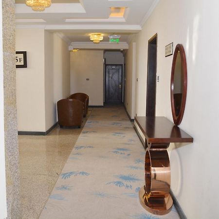 Berlottue Hotel Addis Abeba Esterno foto