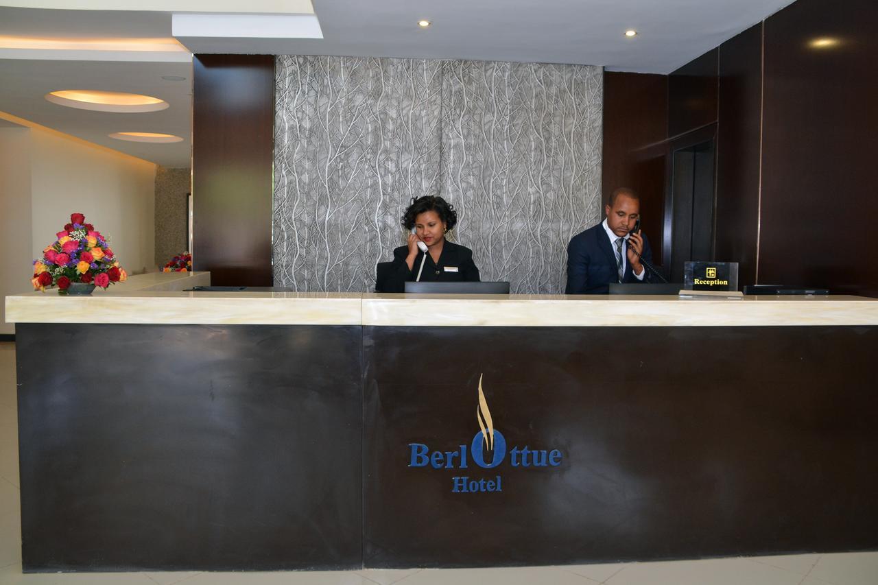 Berlottue Hotel Addis Abeba Esterno foto