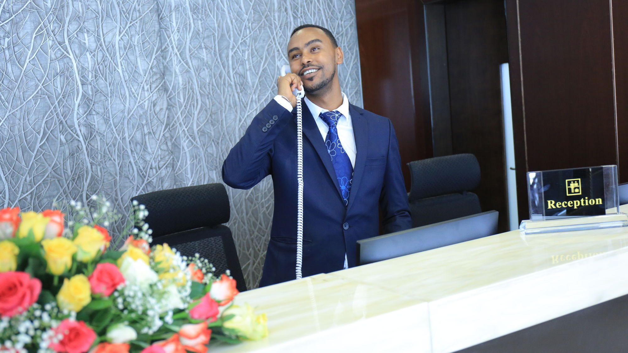 Berlottue Hotel Addis Abeba Esterno foto